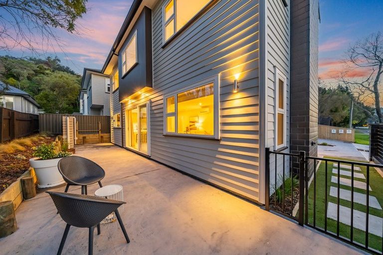 Photo of property in 70a Heretaunga Square, Silverstream, Upper Hutt, 5019