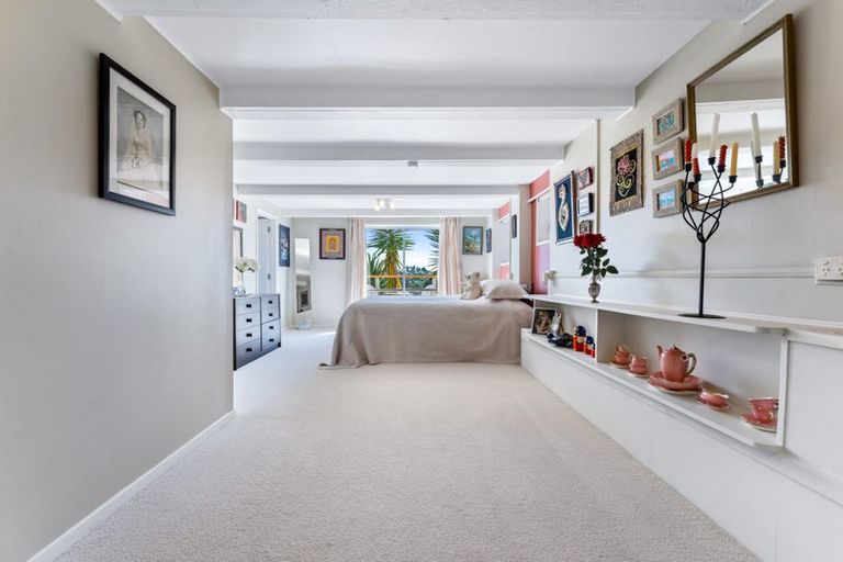 Photo of property in 1/207 Glamorgan Drive, Torbay, Auckland, 0630