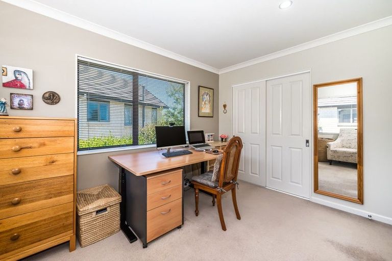 Photo of property in 5 Jade Lane, Paraparaumu, 5032