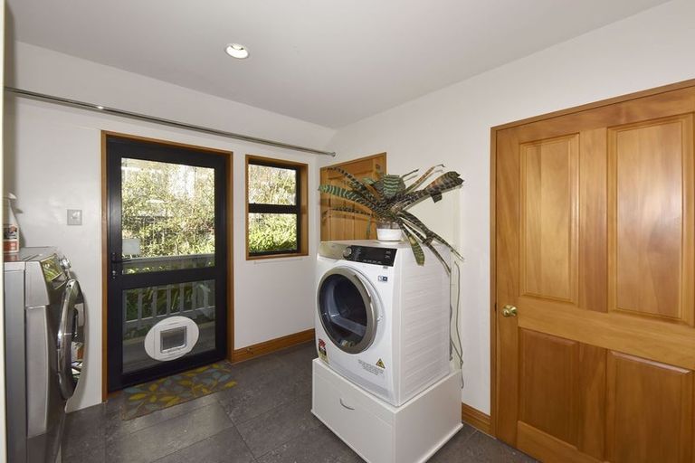 Photo of property in 12 Overdale Drive, Cashmere, Christchurch, 8022