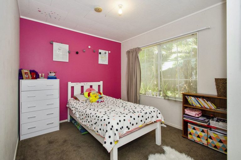 Photo of property in 47 Riverton Drive, Randwick Park, Auckland, 2105