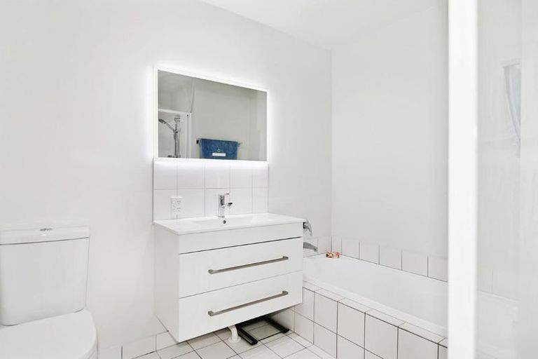 Photo of property in 19a Whiteleigh Avenue, Addington, Christchurch, 8024