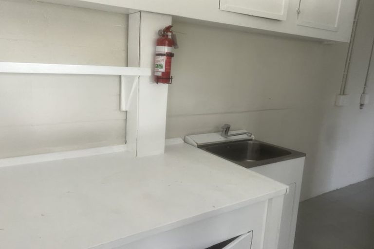 Photo of property in 64 Don Buck Road, Massey, Auckland, 0614