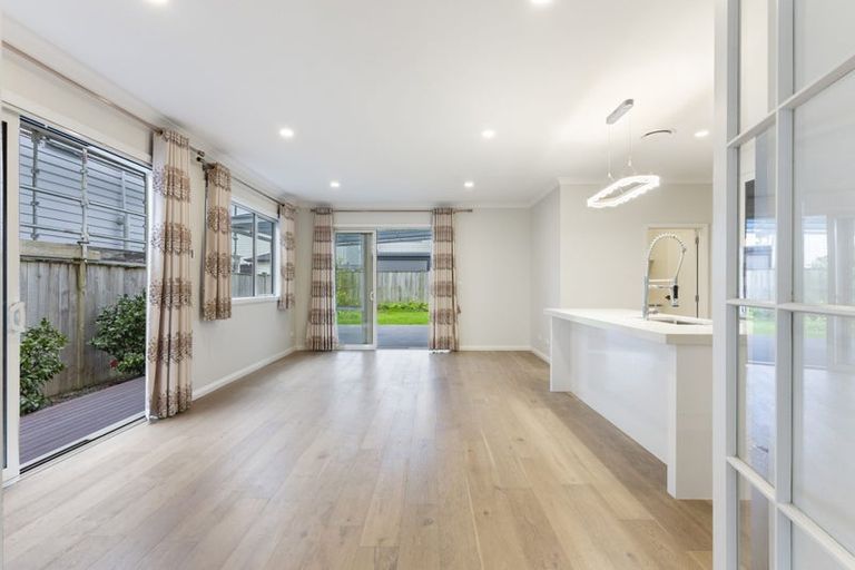 Photo of property in 21 Frisken Road, Flat Bush, Auckland, 2019