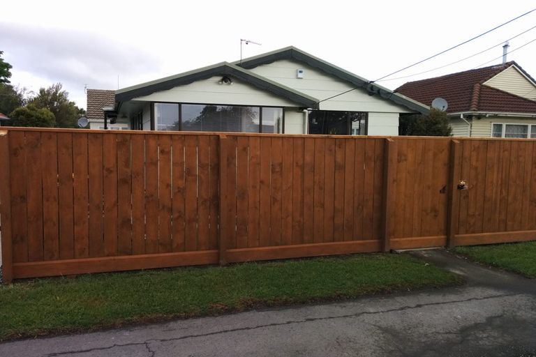 Photo of property in 150 Neville Street, Spreydon, Christchurch, 8024