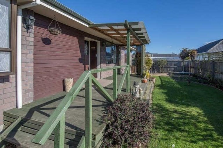 Photo of property in 2/33 Tower Street, Hornby, Christchurch, 8042