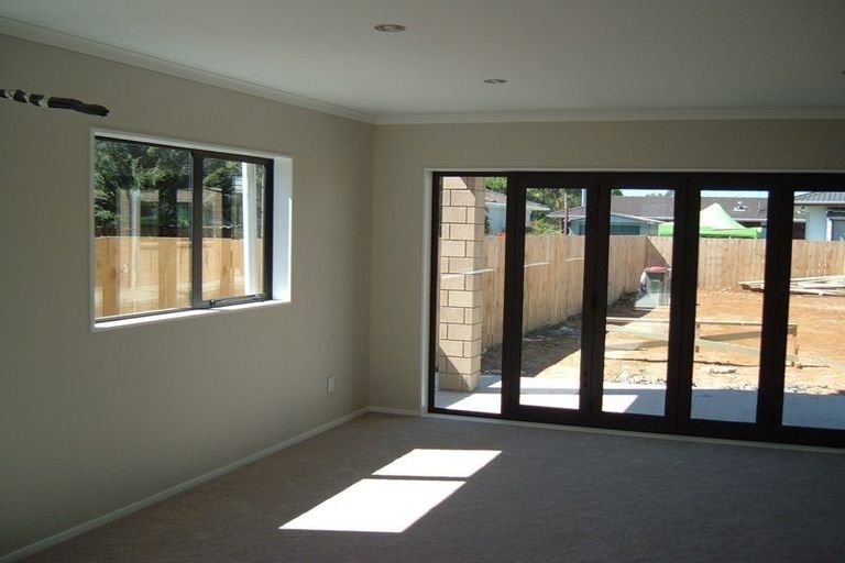 Photo of property in 813 Te Atatu Road, Te Atatu Peninsula, Auckland, 0610