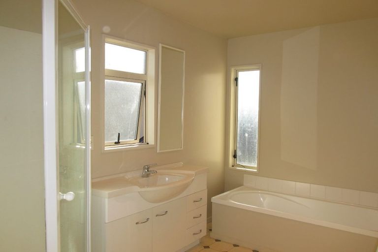 Photo of property in 35 Parade Court, Addington, Christchurch, 8024