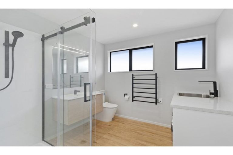 Photo of property in 3/738 Ferry Road, Woolston, Christchurch, 8023