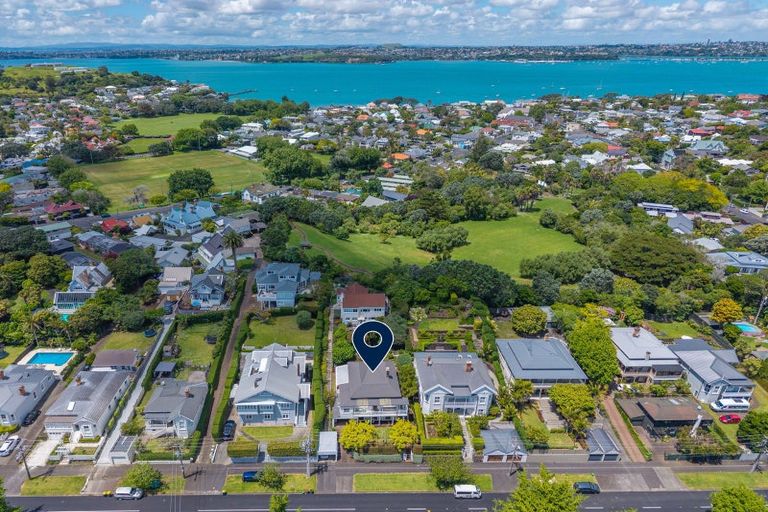 Photo of property in 38 Albert Road, Devonport, Auckland, 0624