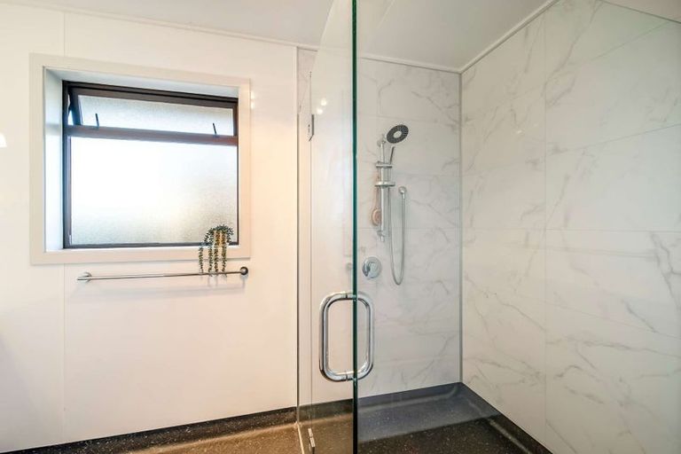 Photo of property in 11 Swift Street, South Hill, Oamaru, 9400