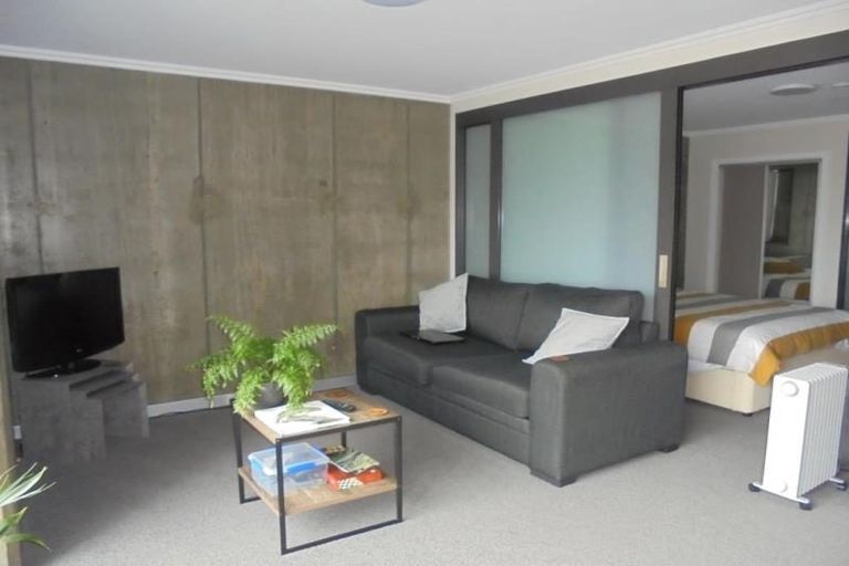 Photo of property in Frame Apartments, 201/111u Molesworth Street, Thorndon, Wellington, 6011