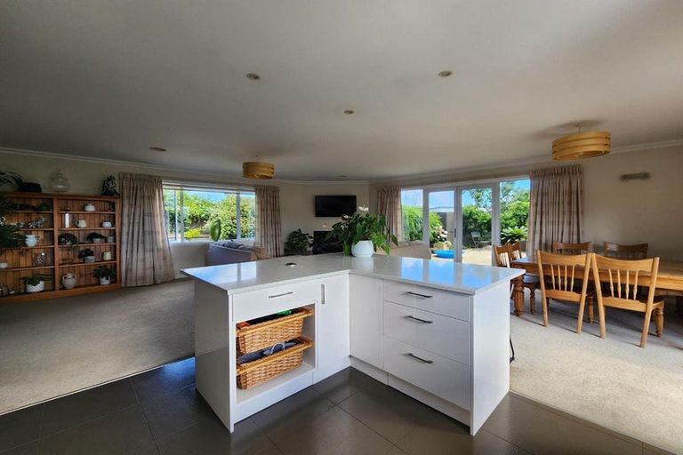 Photo of property in 479b Carrington Road, Hurworth, New Plymouth, 4371