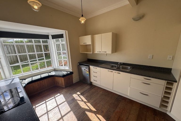 Photo of property in 27 Tawa Terrace, Tawa, Wellington, 5028