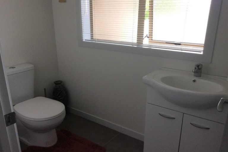 Photo of property in 1 Kereru Place, Pyes Pa, Tauranga, 3112