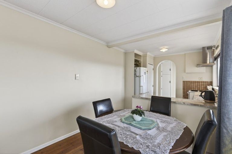 Photo of property in 55 Banks Street, Marfell, New Plymouth, 4310