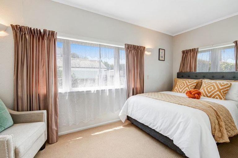 Photo of property in 60 Ardern Avenue, Stanmore Bay, Whangaparaoa, 0932