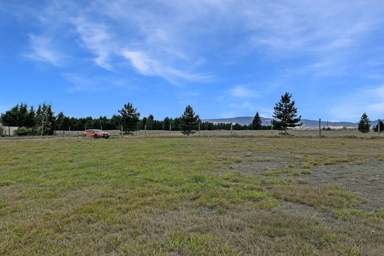 Photo of property in 4 Neuman Road, Twizel, 7901