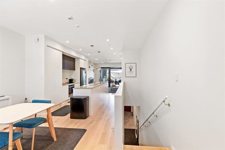 Photo of property in 86 Rangihina Road, Hobsonville, Auckland, 0616