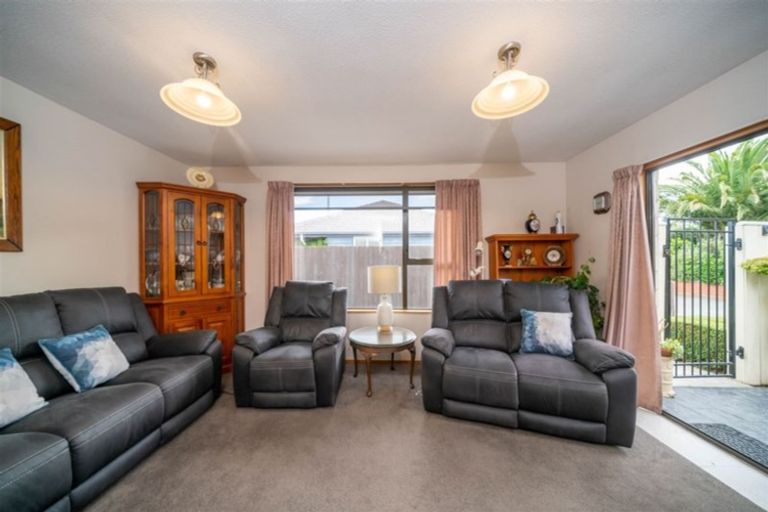 Photo of property in 64 Steadman Road, Broomfield, Christchurch, 8042