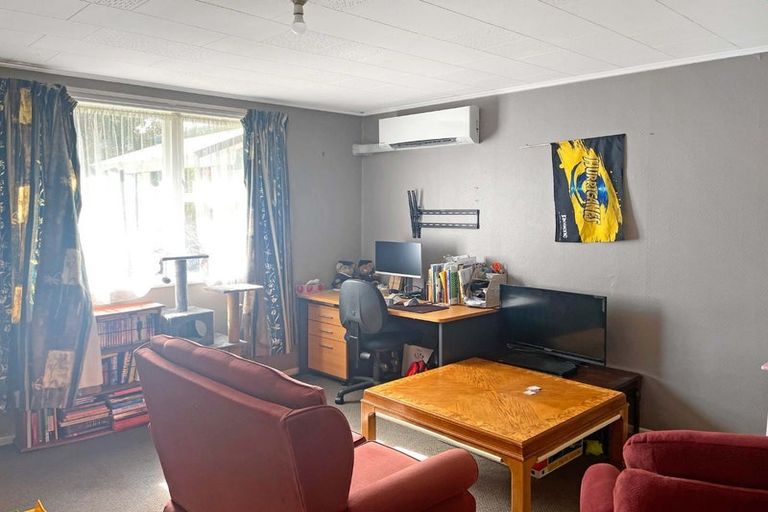 Photo of property in 2/113 Clouston Park Road, Clouston Park, Upper Hutt, 5018