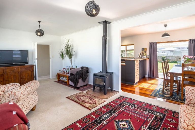 Photo of property in 52 Kempton Street, Greytown, 5712