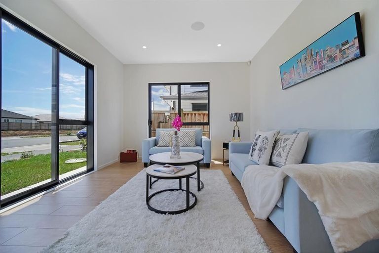 Photo of property in 47 Sapwood Crescent, Takanini, 2110