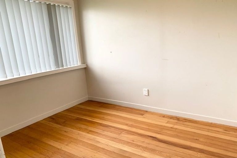 Photo of property in 383 West Coast Road, Glen Eden, Auckland, 0602