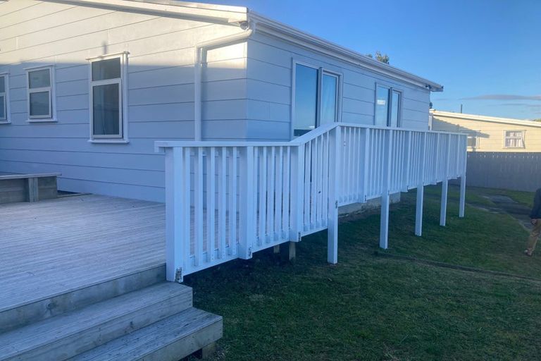 Photo of property in 8 Yemen Place, Ascot Park, Porirua, 5024