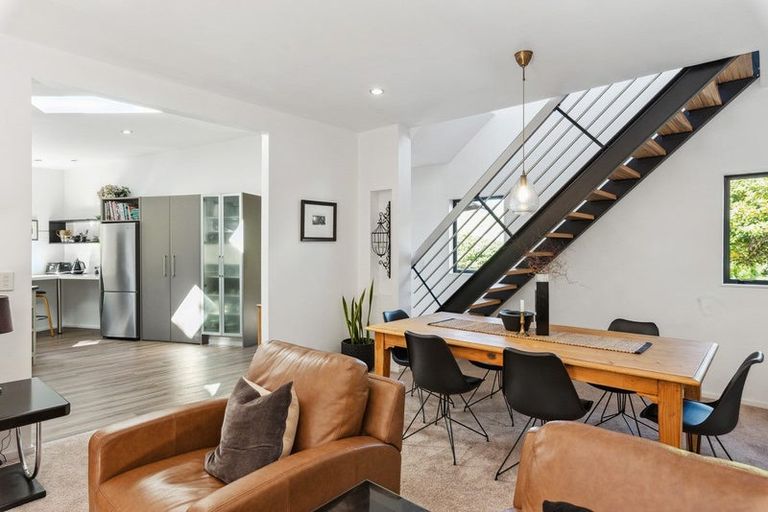 Photo of property in 2 Fiesta Grove, Raumati Beach, Paraparaumu, 5032