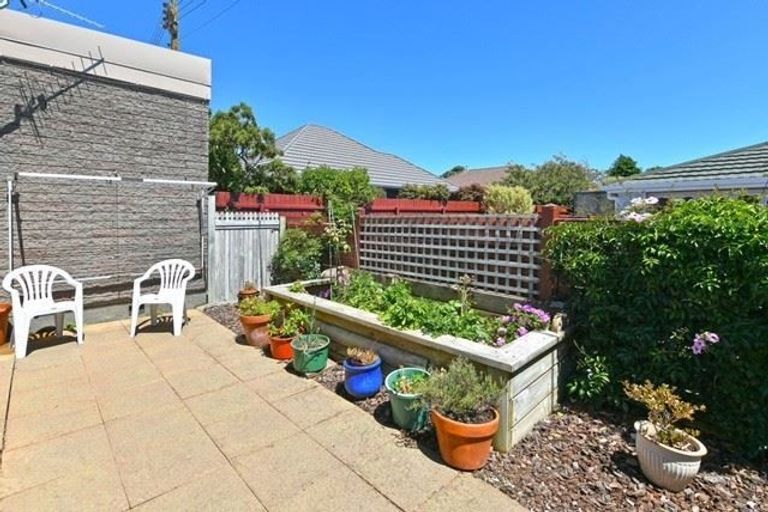 Photo of property in 1-20/27 Whites Line West, Woburn, Lower Hutt, 5010