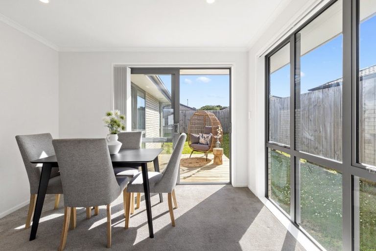 Photo of property in 11 Parton Road, Pukekohe, 2120