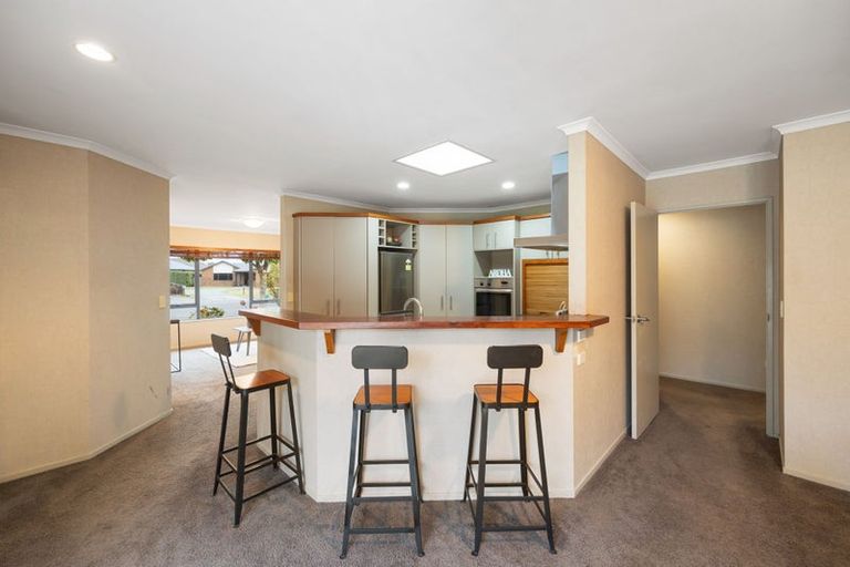 Photo of property in 35 Milbrook Place, Chartwell, Hamilton, 3210