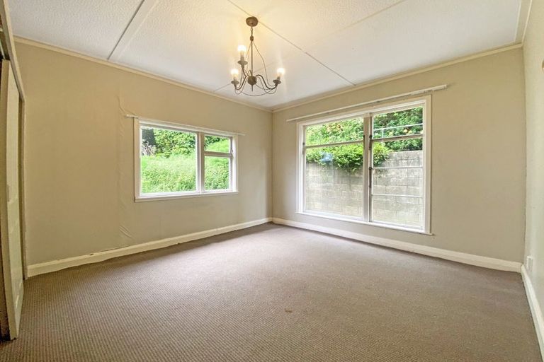 Photo of property in 49 Pembroke Road, Northland, Wellington, 6012