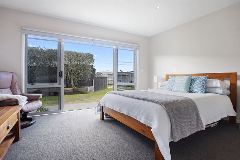 Photo of property in 405b Ocean Road, Whangamata, 3620