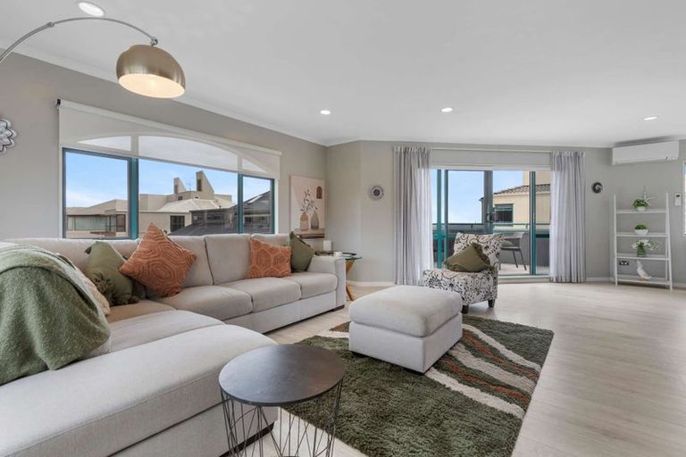 Photo of property in 26a Sunbrae Grove, Mount Maunganui, 3116
