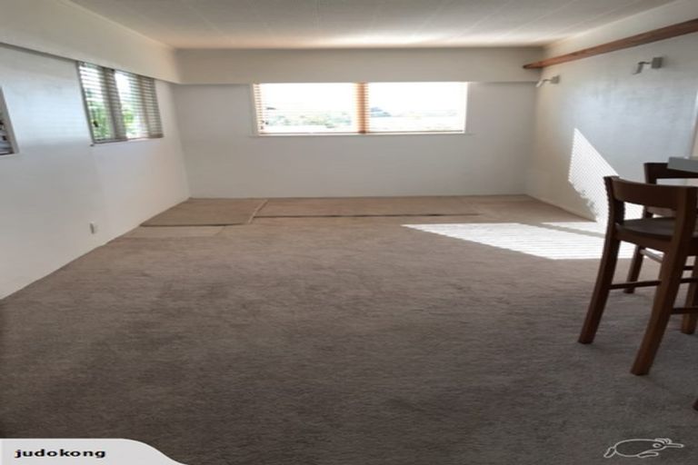 Photo of property in 5 Madison Place, Forrest Hill, Auckland, 0620