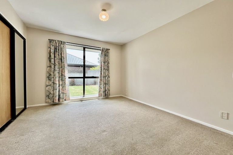 Photo of property in 232 Harewood Road, Bishopdale, Christchurch, 8053