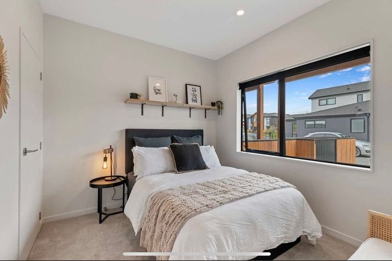 Photo of property in 6 Parenga Lane, Kumeu, 0810