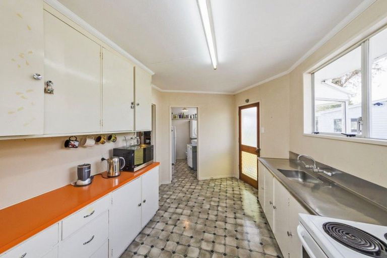 Photo of property in 57 Lockhart Avenue, Milson, Palmerston North, 4414