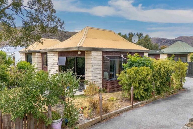 Photo of property in 20a Molyneux Avenue, Cromwell, 9310