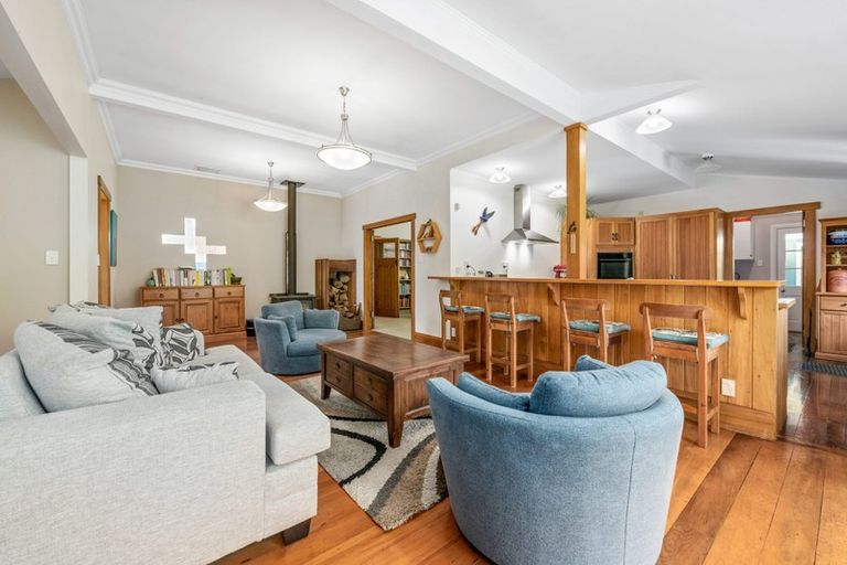 Photo of property in 361 Main Road North, Brown Owl, Upper Hutt, 5018
