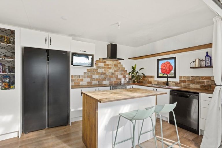 Photo of property in 1700 Ruapekapeka Road, Kawakawa, 0182