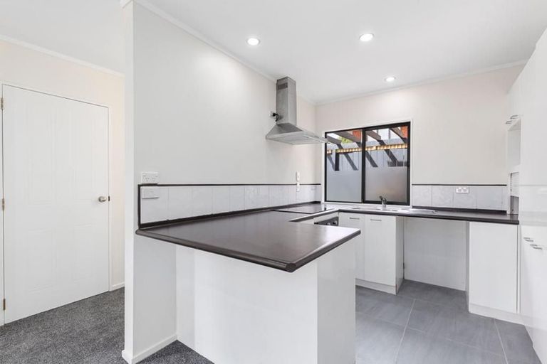 Photo of property in 1/12 Fairview Road, Papatoetoe, Auckland, 2025