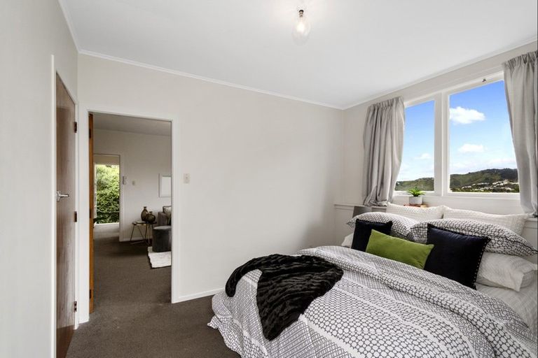 Photo of property in 1/8 Mataroa Avenue, Northland, Wellington, 6012