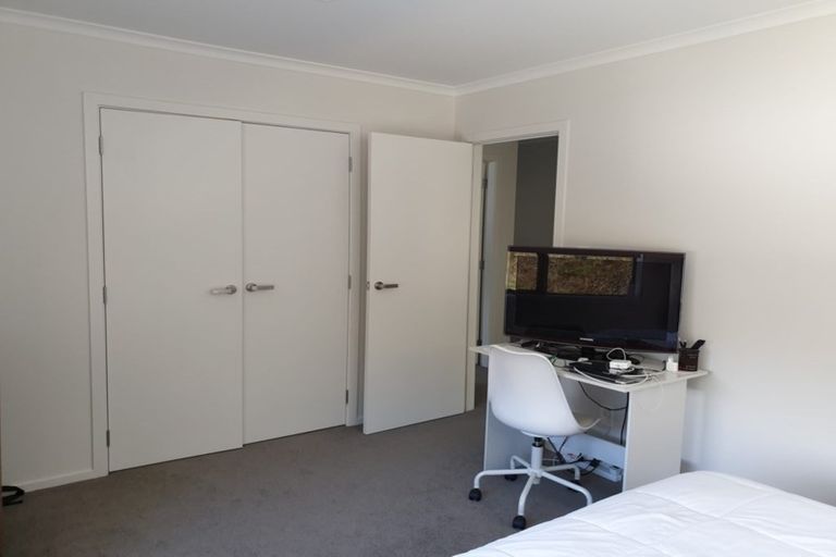 Photo of property in 214 Navigation Drive, Whitby, Porirua, 5024