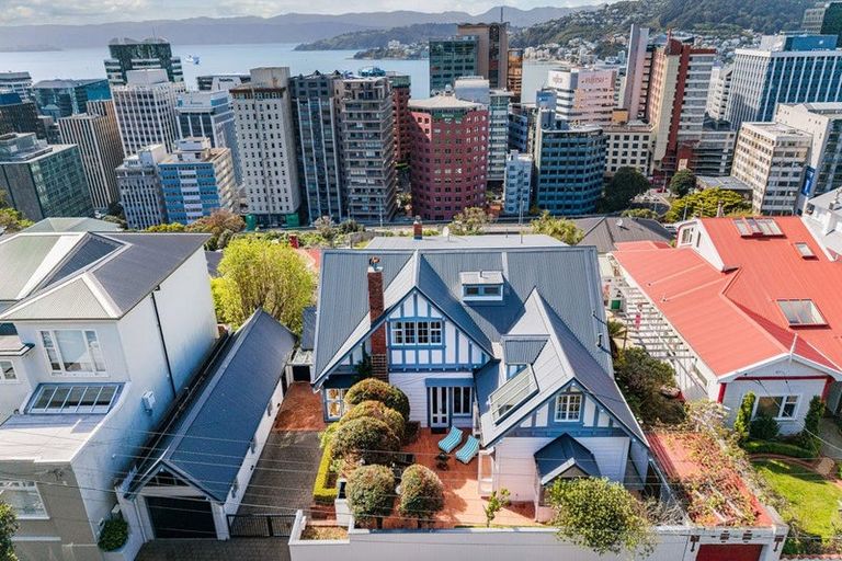 Photo of property in 13 Talavera Terrace, Kelburn, Wellington, 6012