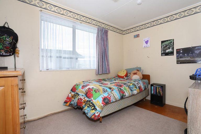 Photo of property in 12 Pryde Place, Feilding, 4702