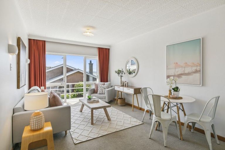 Photo of property in 8 Naughton Terrace, Kilbirnie, Wellington, 6022