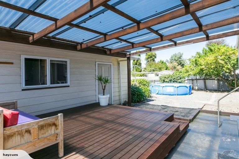 Photo of property in 33 Avondale Road, Taradale, Napier, 4112